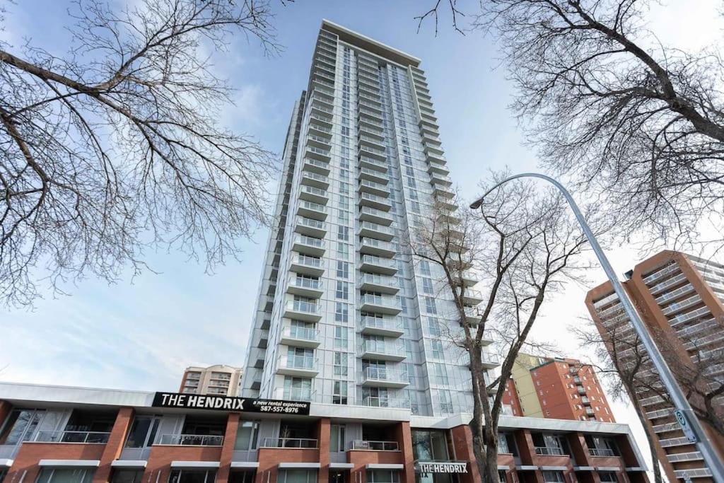 Hendrix Luxury Apartments By Corporate Stays Edmonton Exterior photo